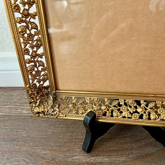 Ornate Gold Metal Picture Frame with Intricate Floral Design 10/11.5 Inches - Picture 5 of 15
